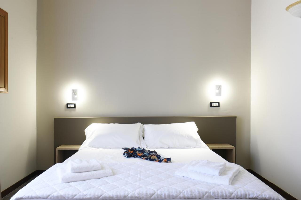 Hotel Roma 62 Palerme Extérieur photo
