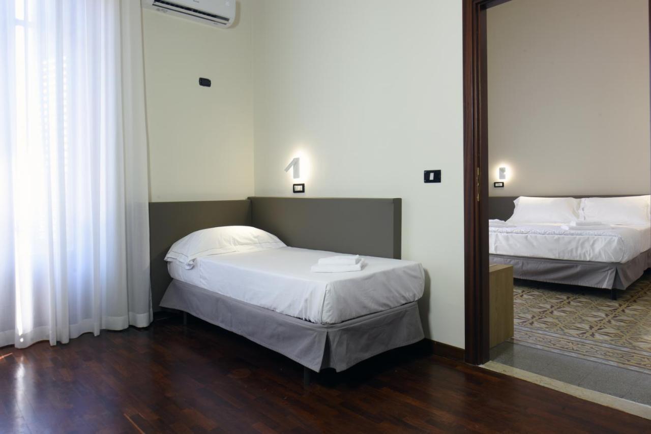 Hotel Roma 62 Palerme Extérieur photo