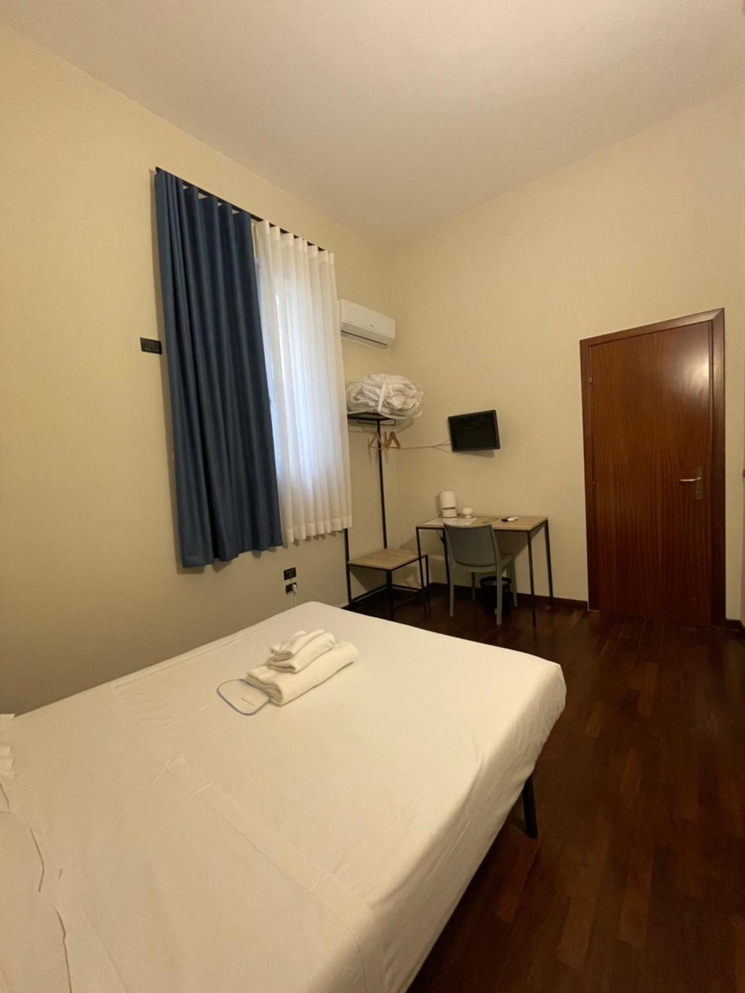 Hotel Roma 62 Palerme Extérieur photo